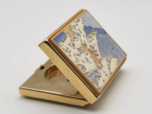 Metal Compact